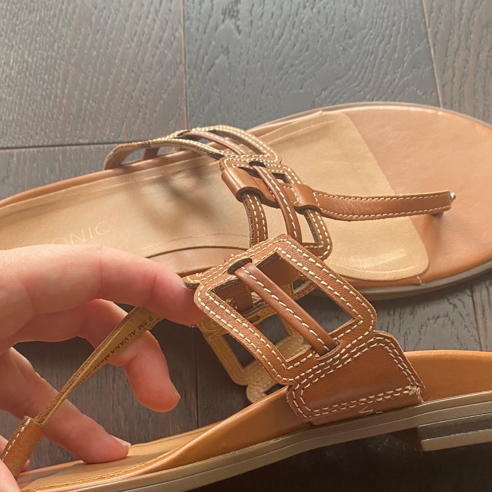 Vionic Alvara Tan Slide Sandals - Picture 5 of 7